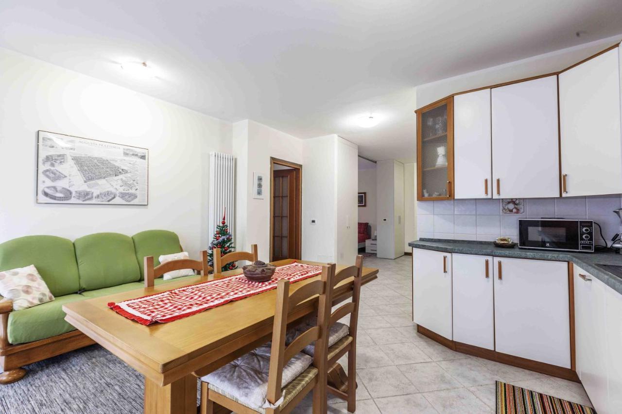 Casa Alpina - Appartamento Aosta Buitenkant foto