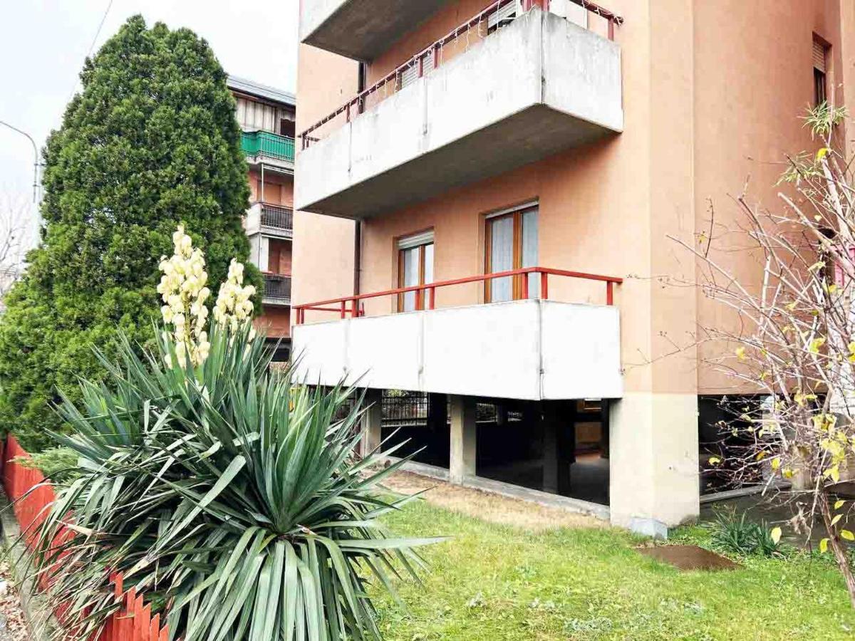 Casa Alpina - Appartamento Aosta Buitenkant foto